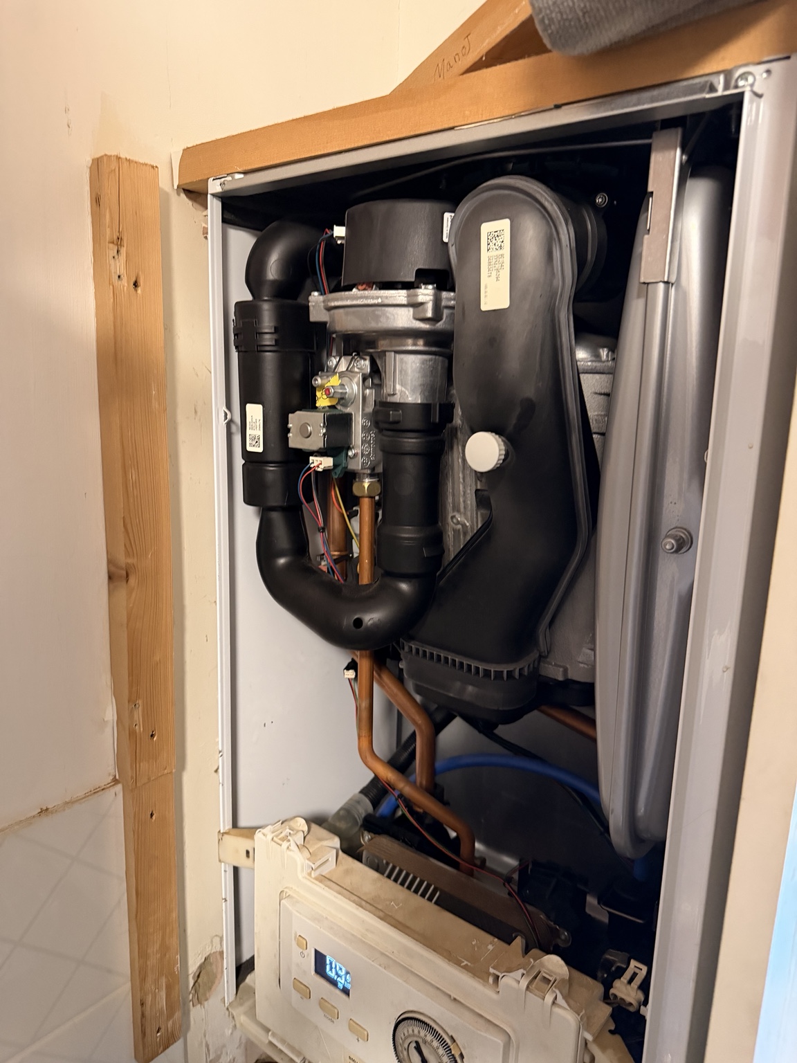 Replacement gas valve fitted inside the boiler with the casing still removed